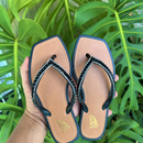 Chinelo Love Collors Preto Piramede