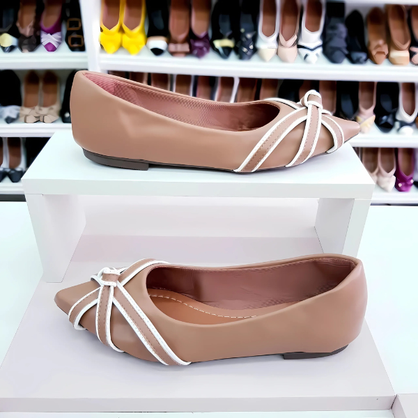 Sapatilha Prime bico fino Alongado Nude com Detalhes Branco