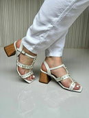 Sandália Salto Bloco Off-White Grécia