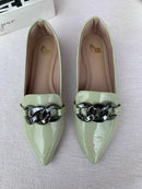 Mocassim Alongado Verde Com Corrente