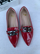 Mocassim Alongado Vermelho Com Corrente