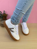 Tênis Casual V Branco Com Detalhes Prata
