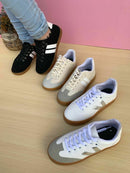 Tênis Casual V Branco Com Detalhes Prata