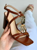 Sandália Salto Bloco Caramelo Amália